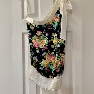 Famosa One Shoulder Top w Bow